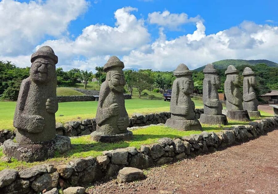 Jeju Private Taxi Tour with a Licenced English Guide-Driver - Why the Guide-Driver Matters