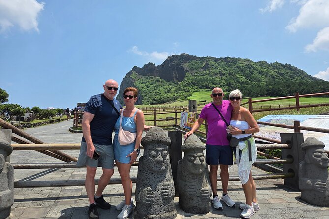Jeju Private Taxi Tour with a Licensed English Guide-Driver - FAQ