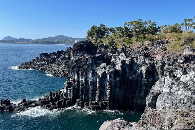 Jeju Southern UNESCO Full Day Tour with Mt.Halla - Jusangjeolli’s volcanic stone columns