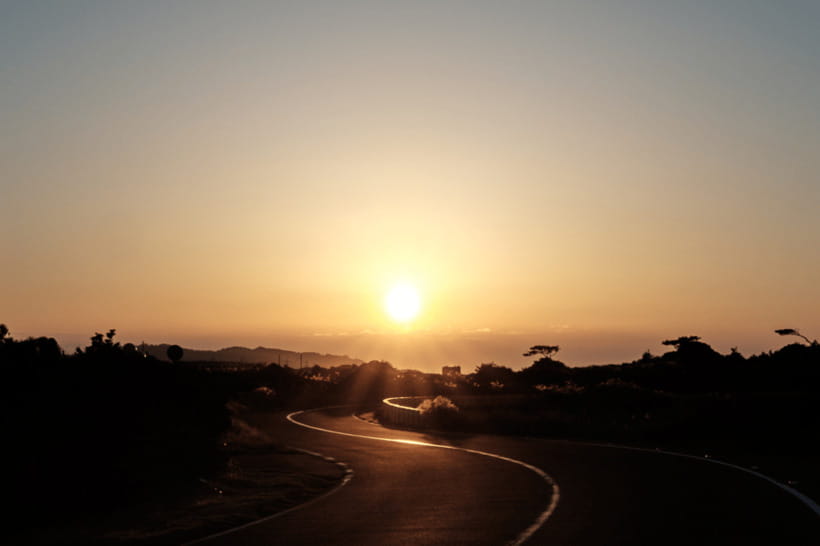 Jeju: Sunset Tour Olle Trail Walking Tour with Hotel Pickup - Timing, Clothing, and Weather Tips
