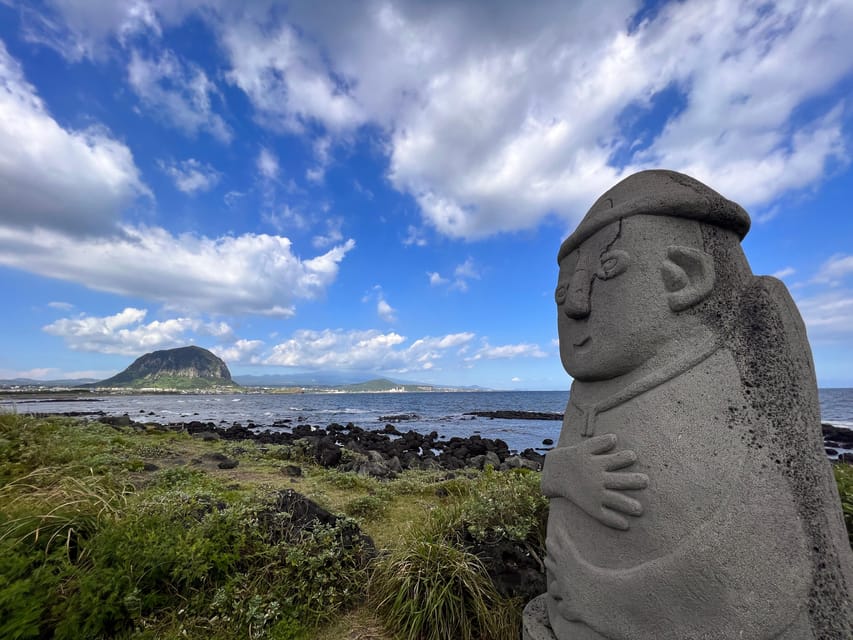 Jeju: West of Jeju Island Bus Tour from Seogwipo City - O’sulloc connects tea, design, and shopping