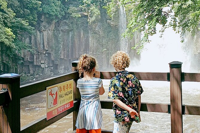 Jeju WEST&SOUTH One Day Tour with MT.halla & UNESCO - Osulloc Tea Museum and Jeju’s green tea culture