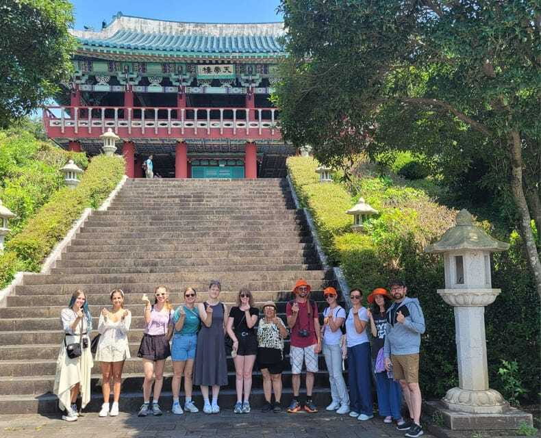 Jeju: Western and Southern Sightseeing Day Tour - Transport, timing, and what to pack