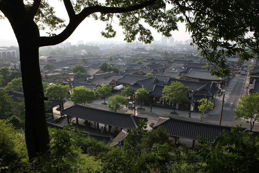 Jeonju: Essence of Jeonju, Hanok Village & Maisan Mountain - A 40-minute lunch with local guidance