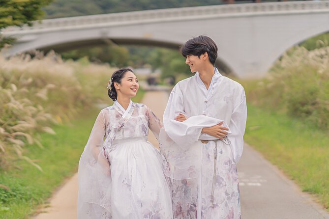 Jeonju Hanok Village Hanbok Rental Experience Hanboknam - Why wearing a hanbok changes your Jeonju visit