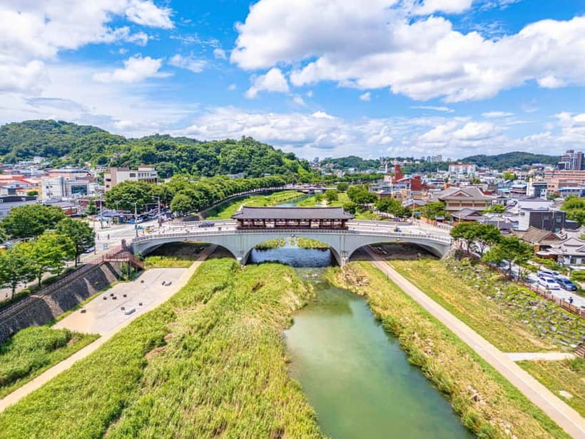Jeonju Hanok Village Slow Walking Tour - Starting at Lahan Hotel Jeonju