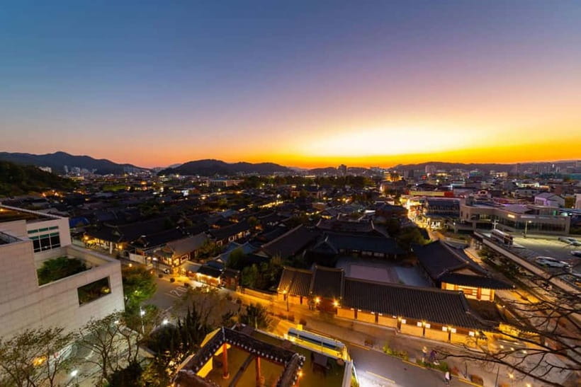 Jeonju: Private Taxi Tour Car Charter - Markets, Food Streets, and Local Flavors