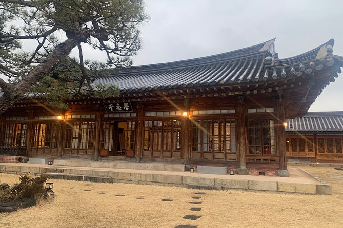 Jeonju - Southern Korea (Private tour) - Jeondong Catholic Church and the meaning of sacred ground