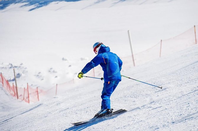 Jisan Forest Winter Ski Day Tour from Seoul with Basic Lesson - The shuttle-only option and the waiting issue