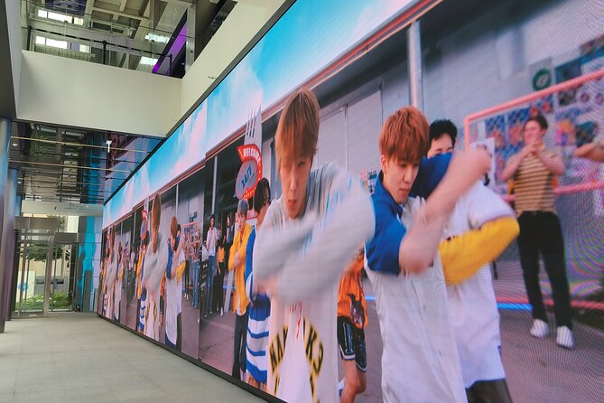 K-POP Experience in Seoul: Real K-POP Agency & Fan Culture - The guides are a major part of the value