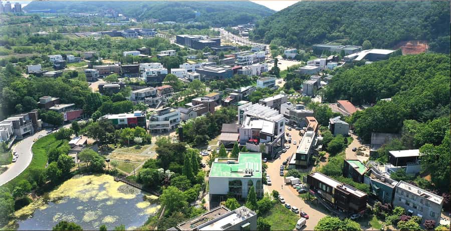 Korea: North VS South Korea comparison tour - Looking across the border from 1km away