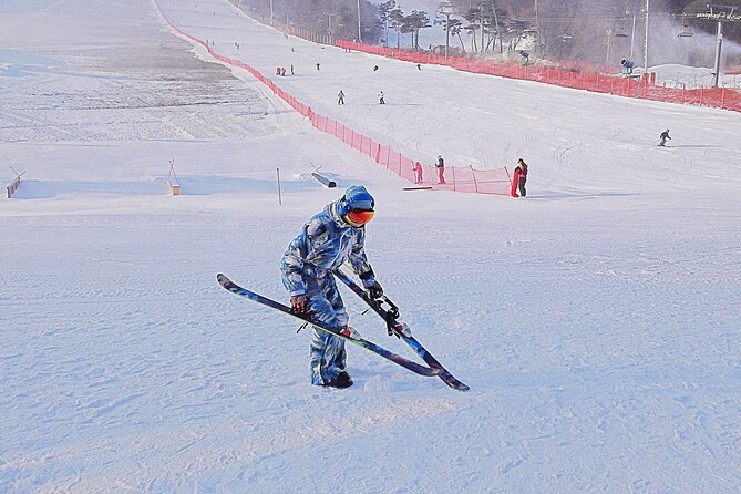 Korea Ski Tour from Seoul - Jisan Resort with Isaac Toast - Ski equipment is included, but not everything
