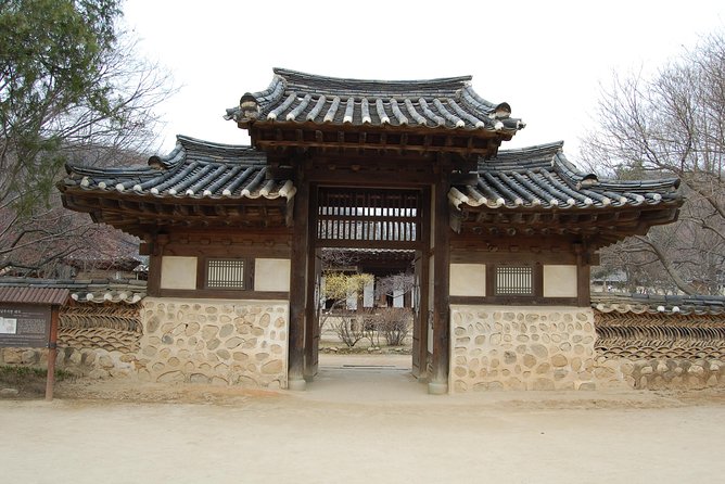 Korean Folk Village Afternoon Tour from Seoul - Traditional houses and regional character
