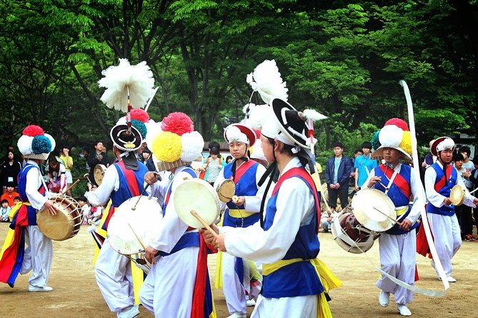 Korean Folk Village Half-day Guided Tour from Seoul - Entering more than 270 Joseon-era homes