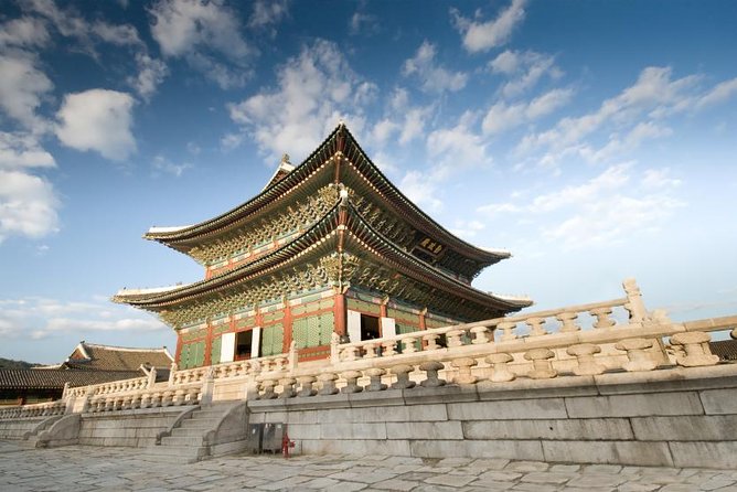 Korean Heritage Tour: Palaces and Villages of Seoul Including Gyeongbokgung Palace - The National Folk Museum in a 20-minute visit