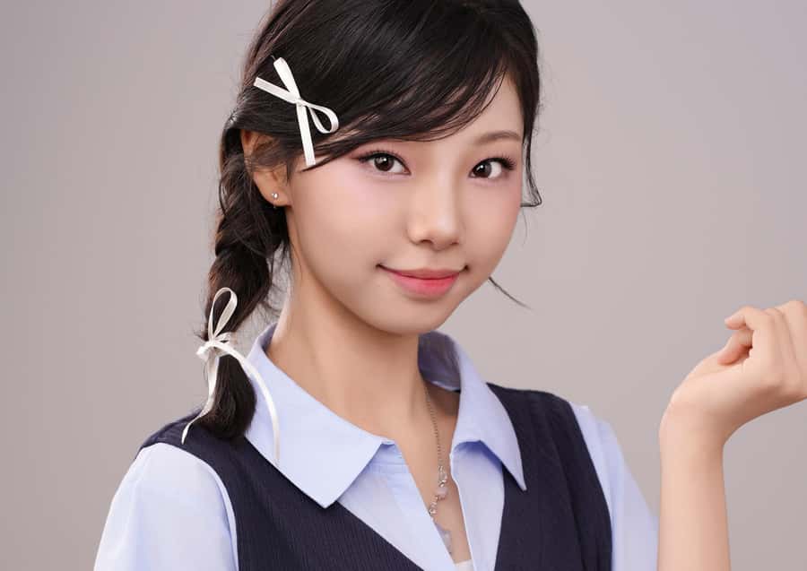Korean-Style Profile Photoshoot | Seoul - Who will get the most from this appointment?