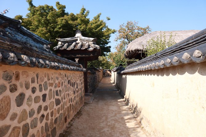 Korean UNESCO World Heritage Tour including Gyeongju, Andong and Daegu(2N3D) - Day 3: Haeinsa, herbal medicine, and Daegu food