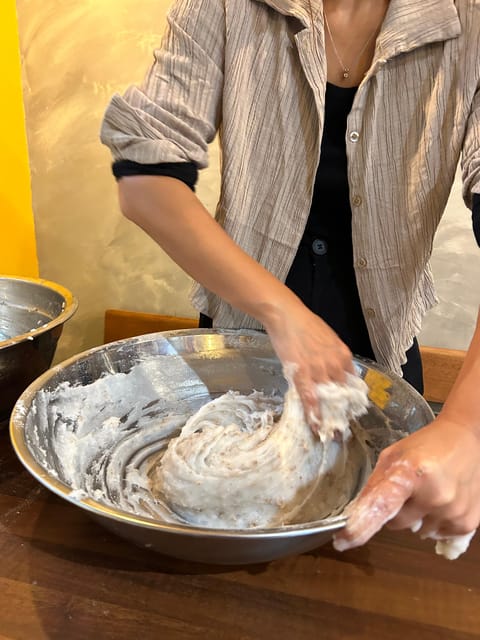 Learn and Craft Makgeolli in a Traditional Brewery - Comparing commercial, craft, and premium makgeolli