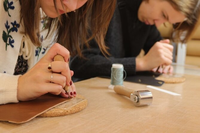 Leather Products Workshop in Seoul - What you can expect from the instructor