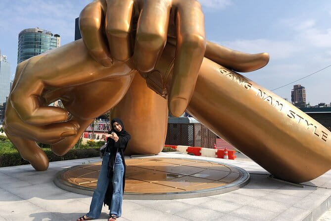 Lee’s Private 4-hour Customized Seoul Tour - Meeting Lee in Jongno