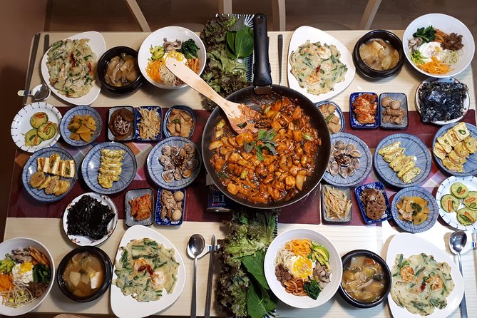 Local Home Korean Cooking Class & Market Adventure in Seoul - Meeting at Mangwon Station for a local Seoul start