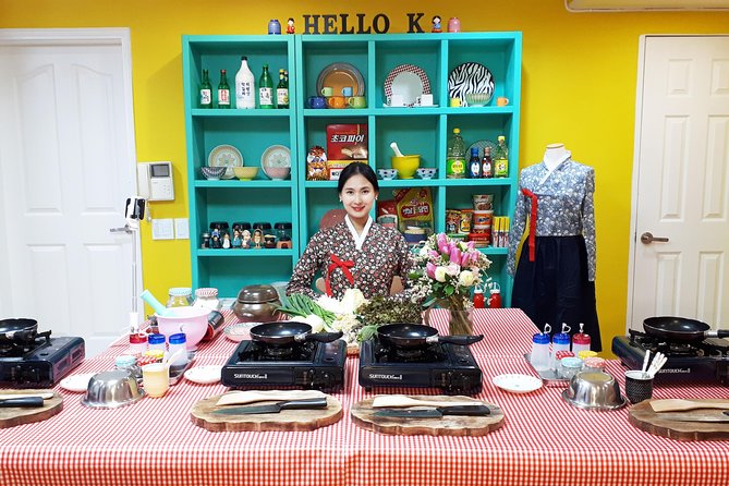 Local Home Korean Cooking Class & Market Adventure in Seoul - Who should book this Seoul cooking class?