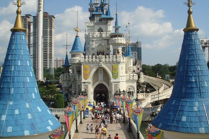 Lotte World Package Deal - Why Lotte World works well for families