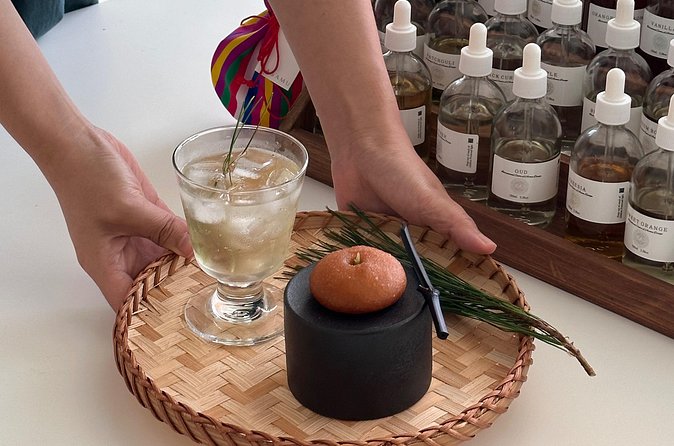 Make your K-scent perfume: Modern oneday class in Seoul - Measuring and naming your personal K-scent