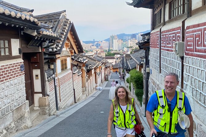 Market Food Tour & Evening E-bike Ride in Seoul - Eating your way through Gwangjang Market