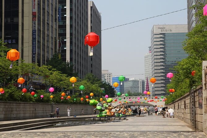 Max Out Seoul: Must Visit City Highlights Panoramic Day Tour - What this Seoul day tour is really designed to do