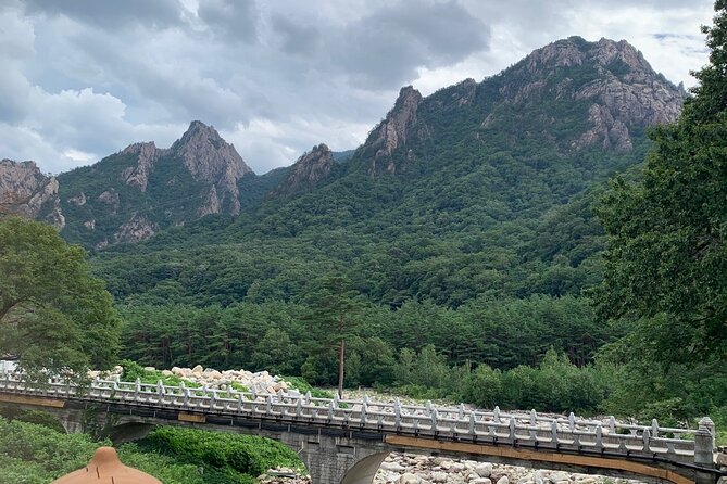 Missionary Memorial Hall and Goseong DMZ Observatory from sokcho - Hwajinpo and the Sherwood Hall family