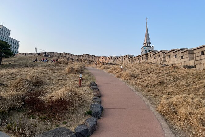 Morning Bike Tour along the Han River with a Local - Who will enjoy this ride most?