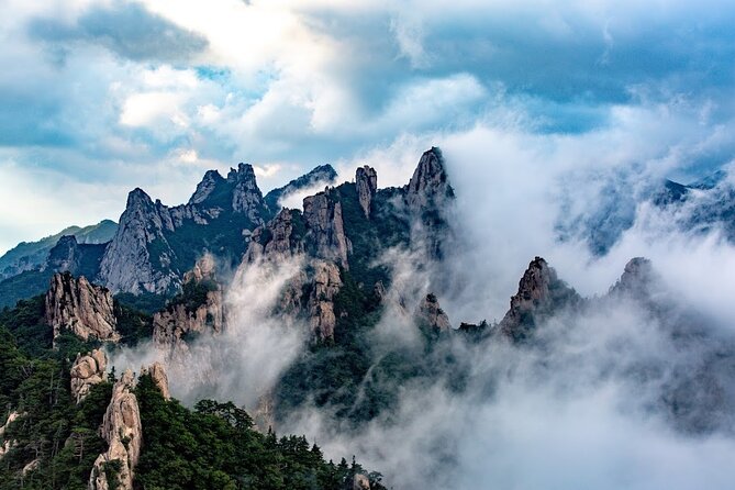 Mount Seorak and Nami Island One Day Tour from Seoul - Seoraksan National Park: Korea’s mountain highlight