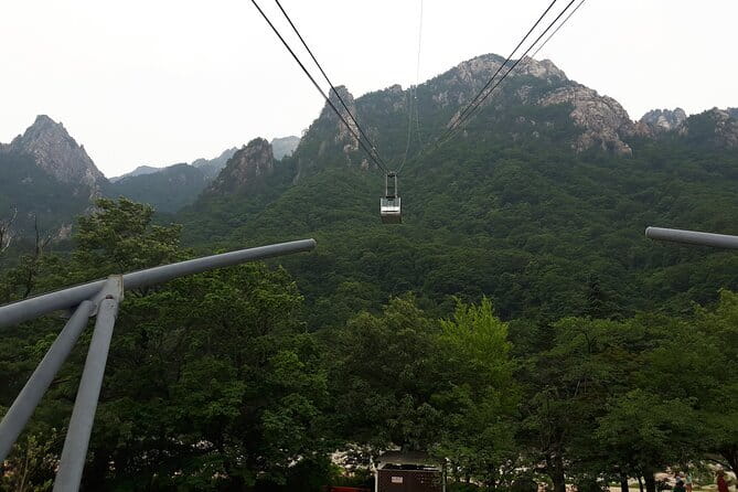 Mt. Seoraksan National Park Scenic Journey - Jujeongol Valley and Yongso Waterfall