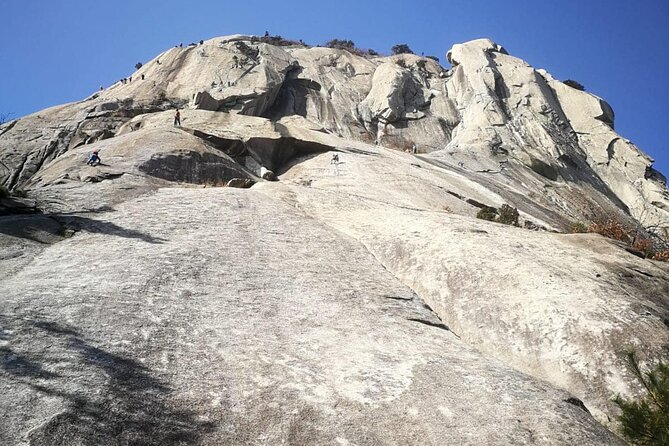 Multi Pitch Climbing on Bukhan Mountain Seoul - Communication, safety, and the guide relationship
