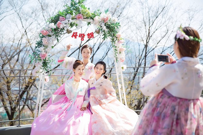 N Seoul Tower Hanbok Rental - What the three-hour hanbok session is really like