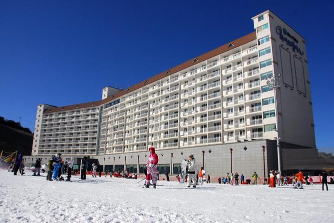 [OFFICIAL] Eden Valley Resort Winter Ski Day Tour from Busan - The staff support can make a real difference