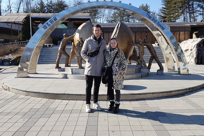 One day Private DMZ Tour & Gamaksan suspension bridge - A private start from Seoul at 8:00 a.m.