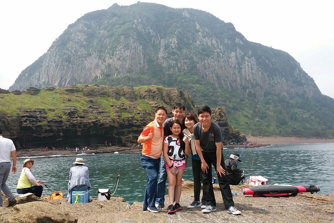 Package tour of All areas of Jeju Island-(East &South &West) - Seongsan Ilchulbong is the day’s big eastern sight