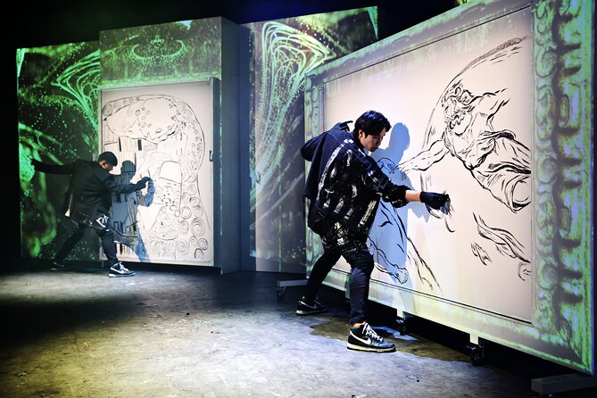 Painters Show in Gwanghwamun Theater (nearby Seodaemun station) - How 3D images and live music change the pace