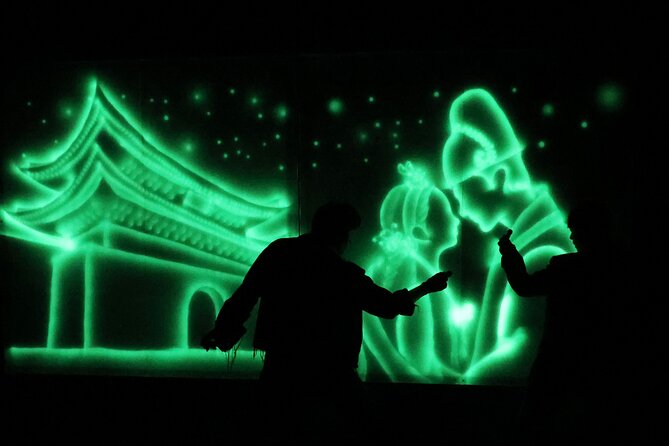 Painters Show in Gwanghwamun Theater (nearby Seodaemun station) - Who will enjoy this most?
