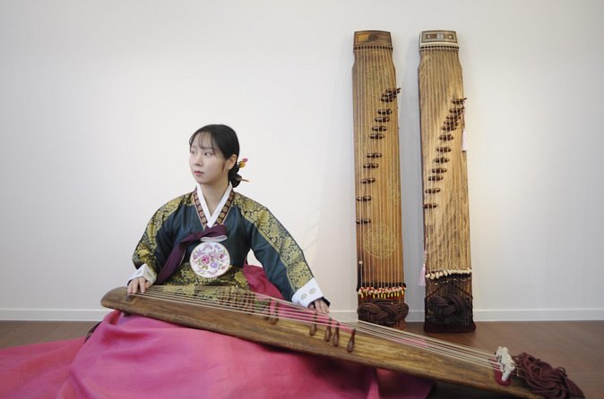 Play Gayageum in Hanbok Cultural Experience in Bukchon - The photo session and printed keepsake