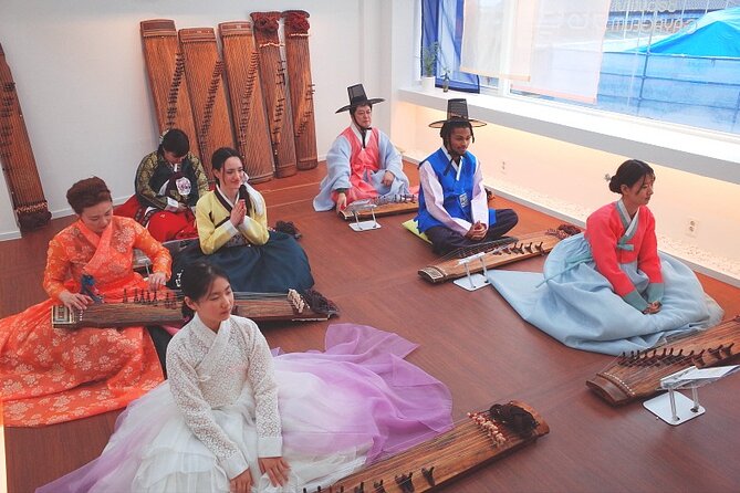 Play Gayageum in Hanbok Cultural Experience in Bukchon - Arriving at Beautiful Gayageum in Bukchon