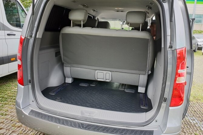 Private Airport Transfer: Incheon Airport to Seoul City (1-5 pax) - Inside the private vehicle
