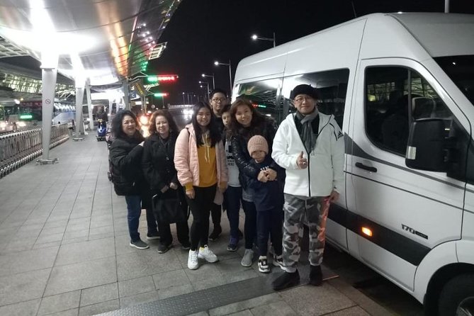 Private Airport Transfer: Seoul City to Incheon Airport 1-12 pax - A private ride from central Seoul to Incheon