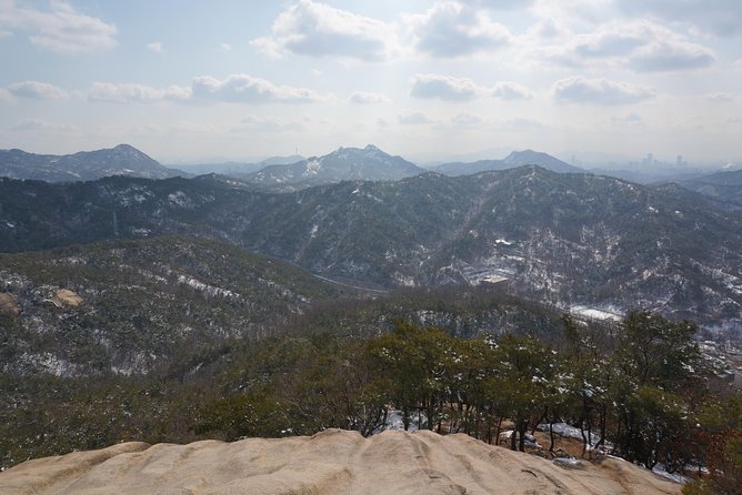 Private Bukhansan Hiking Tour (More Members Less Cost per Person) - Pickup, Timing, and What to Wear