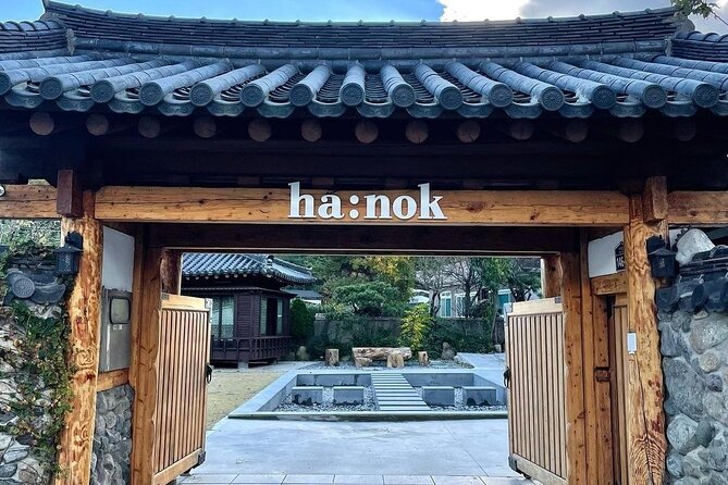 Private Busan Tour -Explore Cultural Landmarks with a Local Guide - Why a private car makes sense in Busan