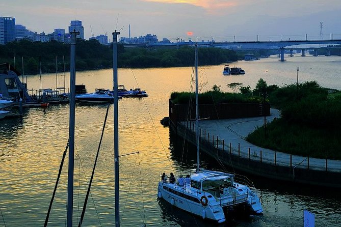 Private Catamaran Yacht Tour in Han River - Why the Han River makes a good setting