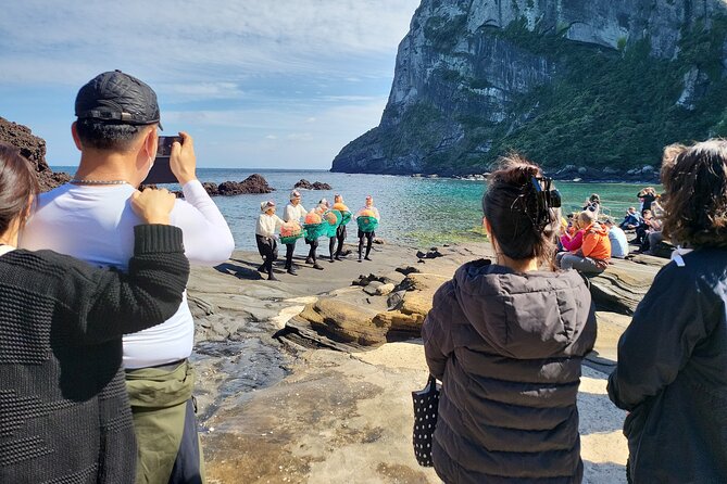 Private Day Tour For Stay Seogwipo area customers in Jeju island - Seopjikoji and the open sea