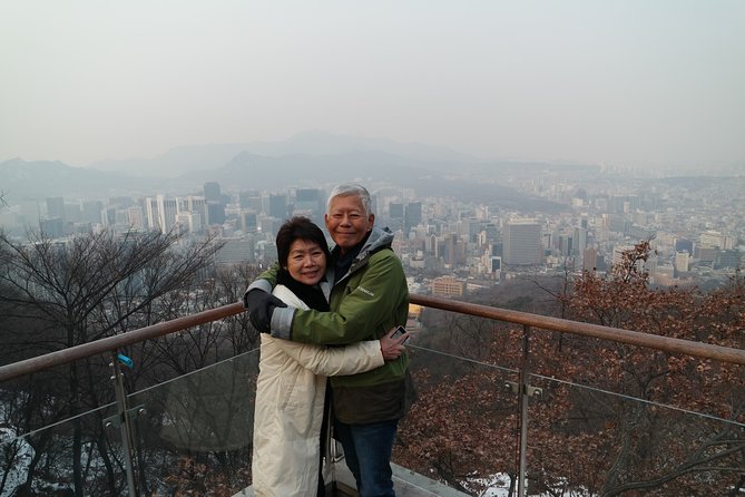 Private day tour Korea(Seoul trip) with Professional Photographer - Route three: folk village, fortress, and Everland area
